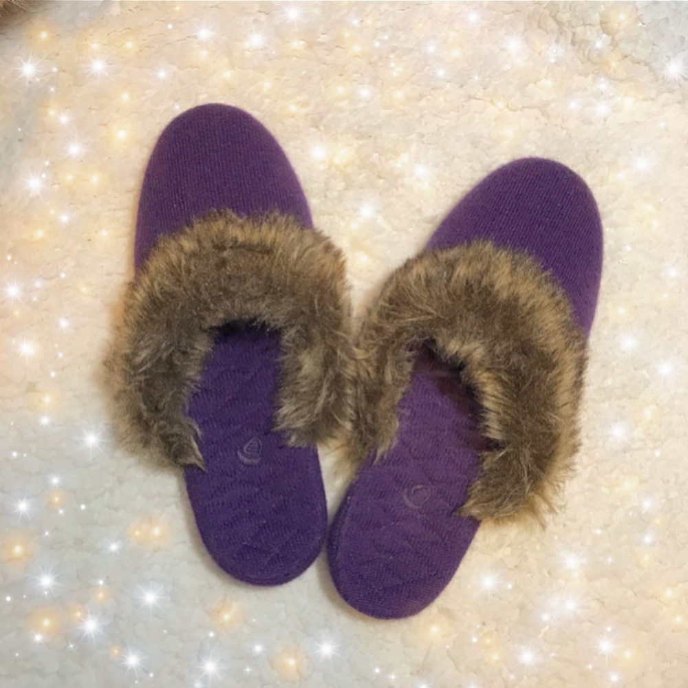 ACORN slippers/shoes Faux fur super soft purple